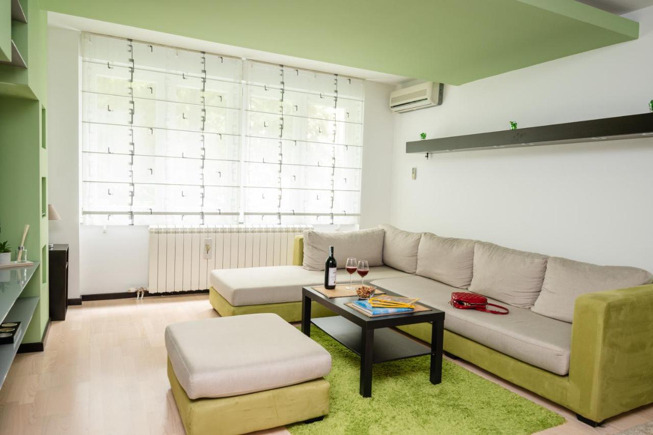 Bright 1Bdr Apartment In The City Center Сараево Экстерьер фото