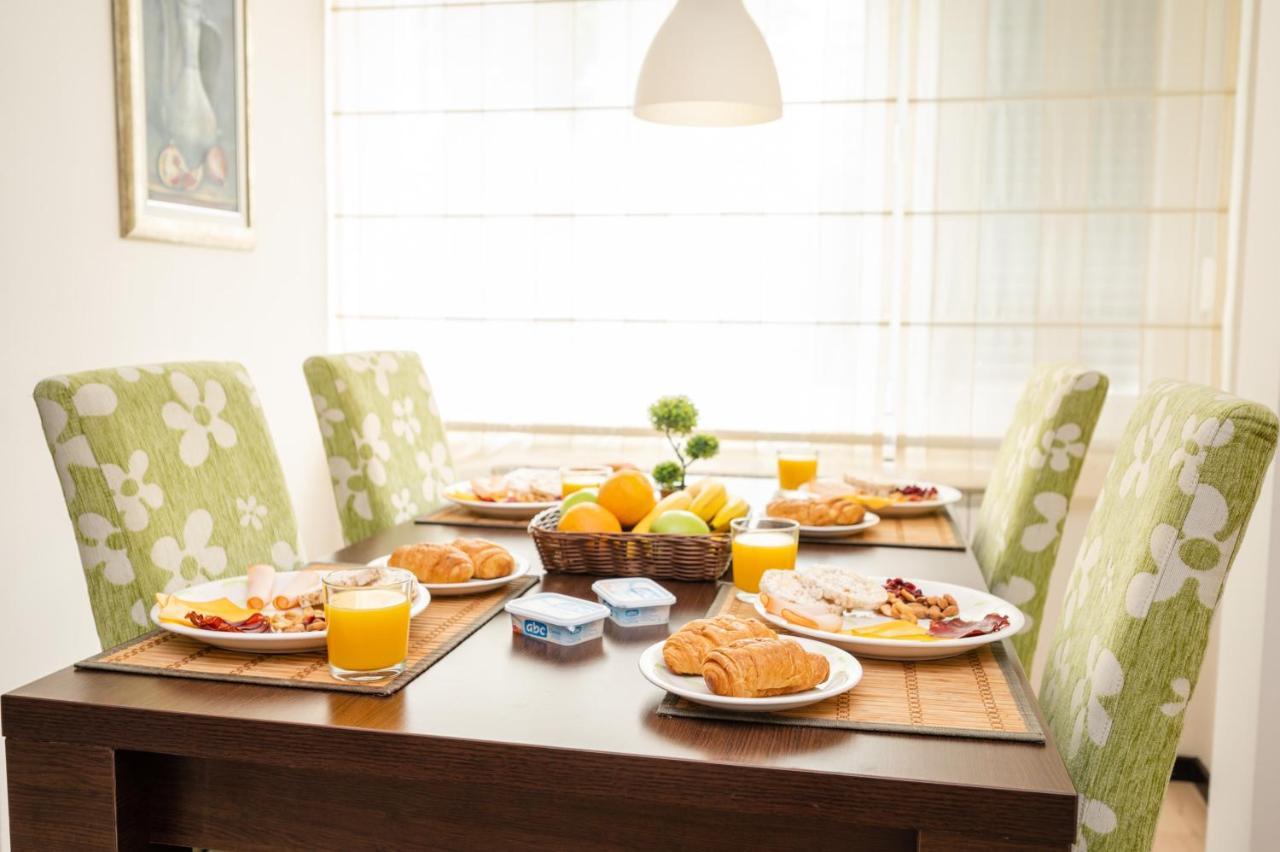 Bright 1Bdr Apartment In The City Center Сараево Экстерьер фото