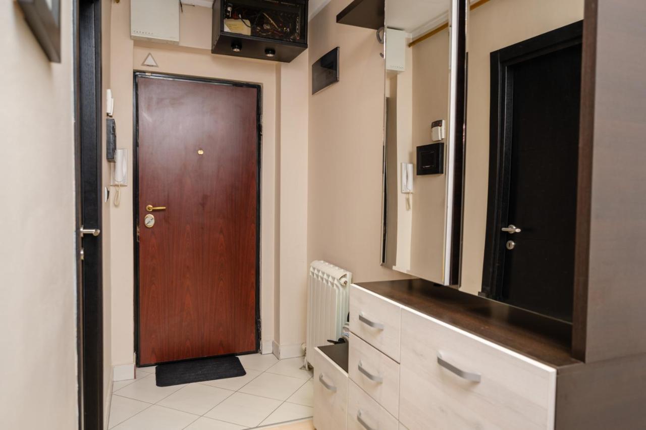 Bright 1Bdr Apartment In The City Center Сараево Экстерьер фото