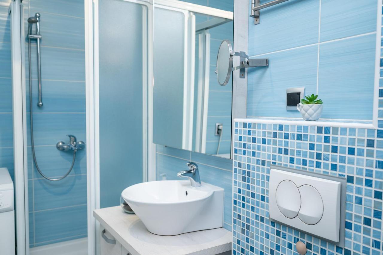 Bright 1Bdr Apartment In The City Center Сараево Экстерьер фото